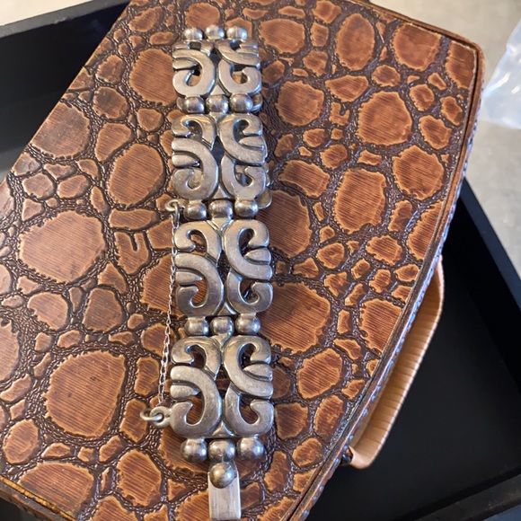 Vintage MWS Mexico .925 Sterling Silver Heavy Link Cutout Scroll Style Bracelet. - Picture 6 of 11